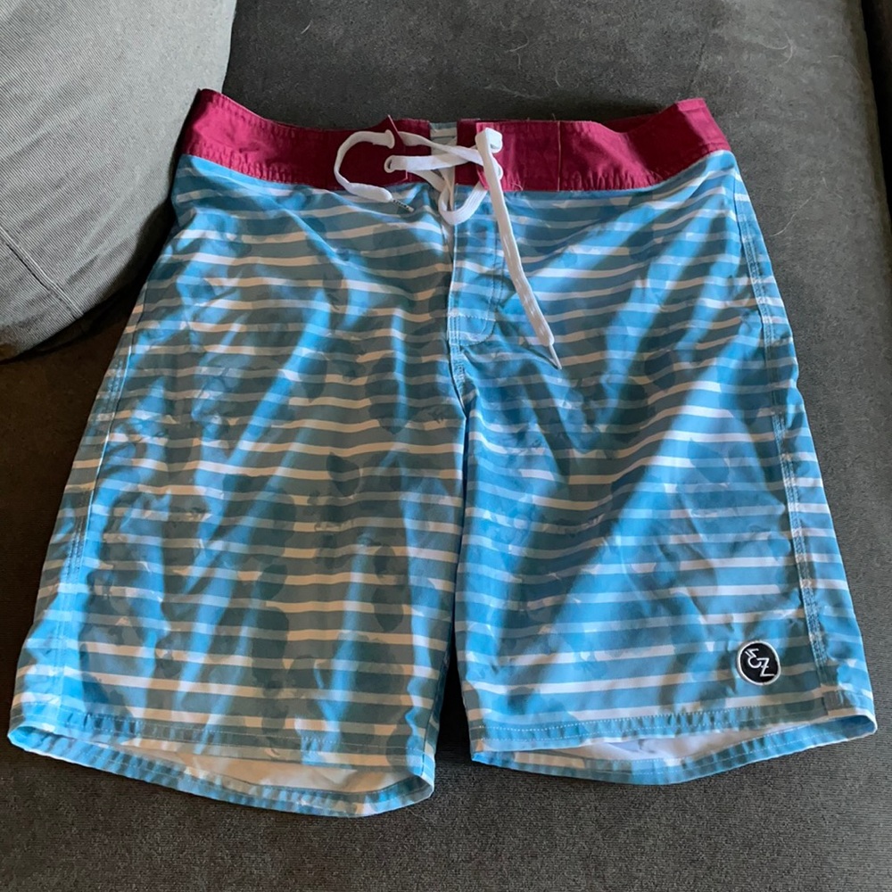 Ezekiel board shorts size 32
